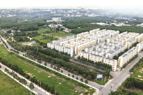 So với các nước phát triển, tỉ lệ giá nhà ở/thu nhập bình quân ở Việt Nam (đặc biệt tại Hà Nội và TP.HCM) cao hơn đáng kể. Ảnh: TL